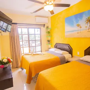 https://hotel-melina.quintano-roohotels.com
