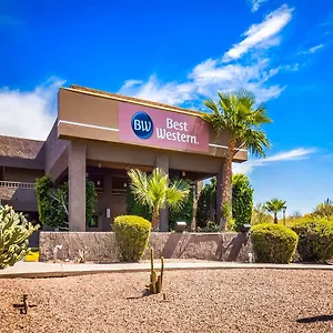 Western Innsuites & Hotel Phoenix